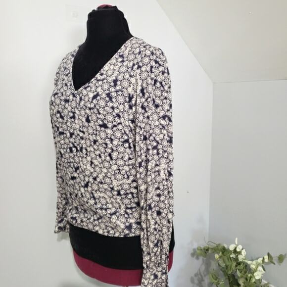 Lucky Brand Blue and White Long Sleeve V Neck Side Tie Blouson Top Small - Picture 4 of 12